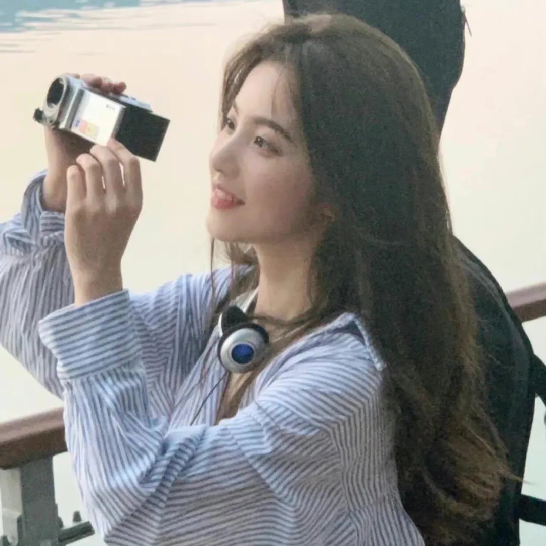 美女与纯情男